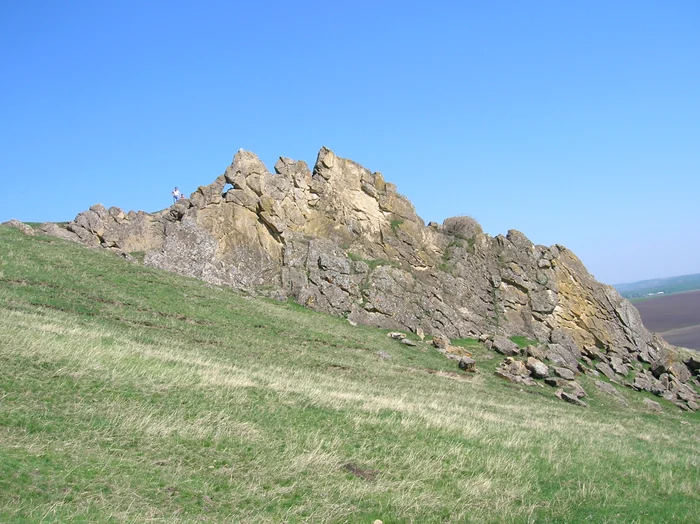 Uriașul adormit FOTO Wikipedia