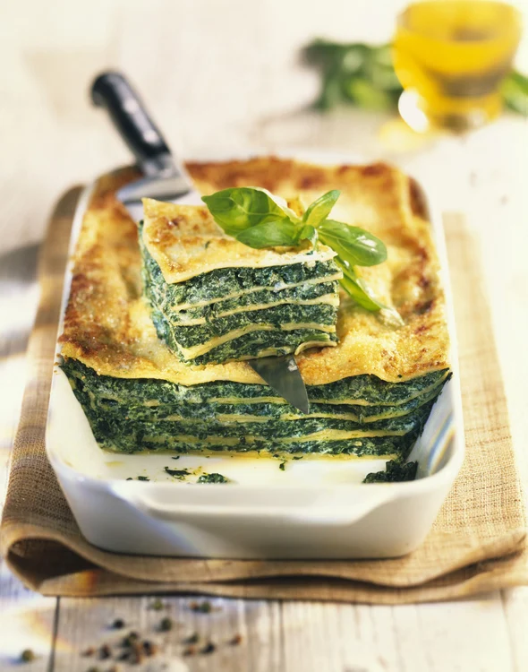 
    Lasagna cu spanac  