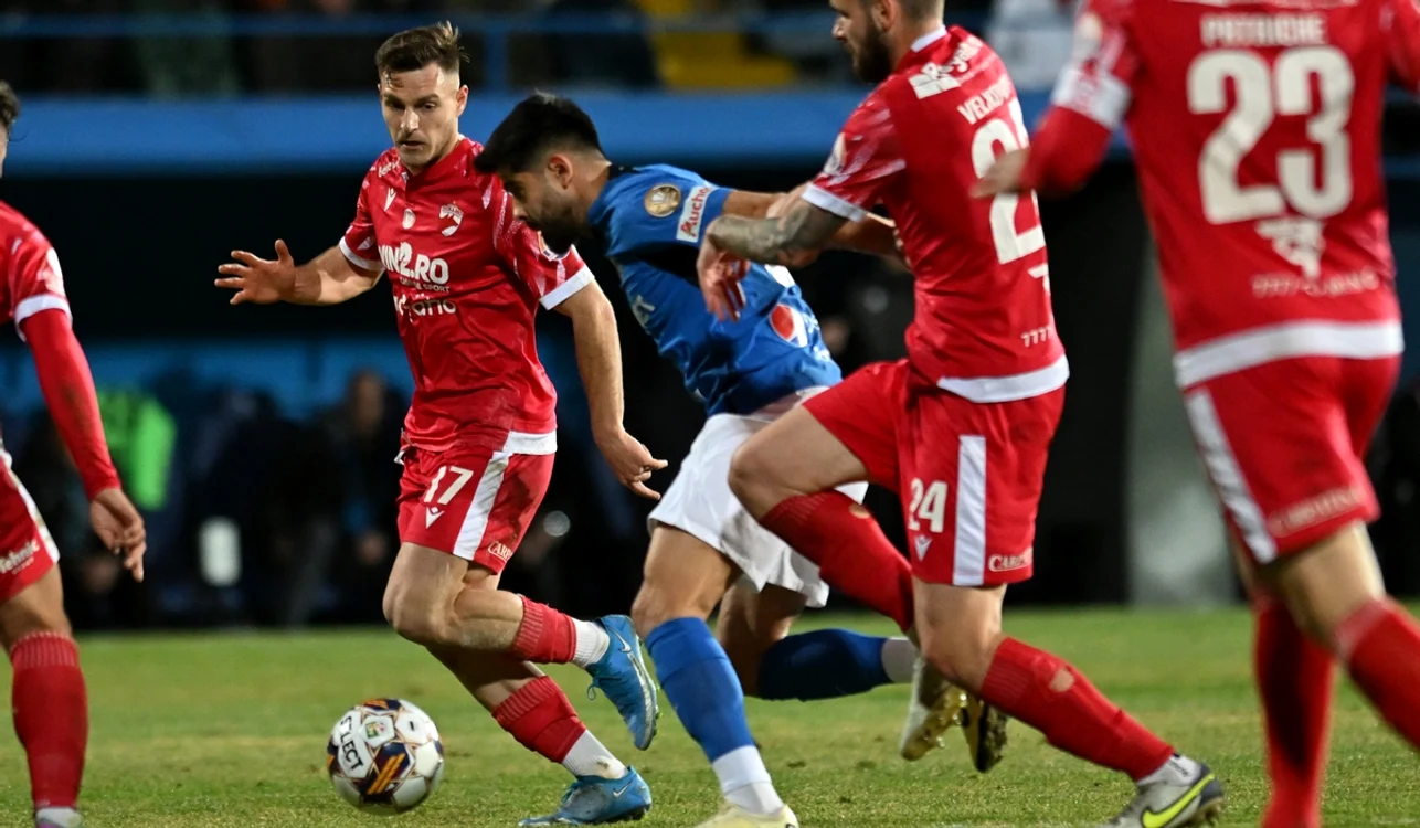 Superliga României a rulat aproximativ 90 de milioane de euro, în 2023 (FOTO: Sportpictures)