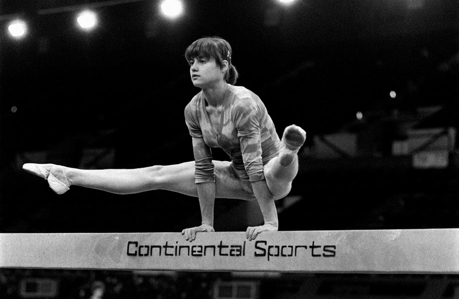 3 mai: Ziua în care Nadia Comăneci devine campioană absolută a Europei la gimnastică