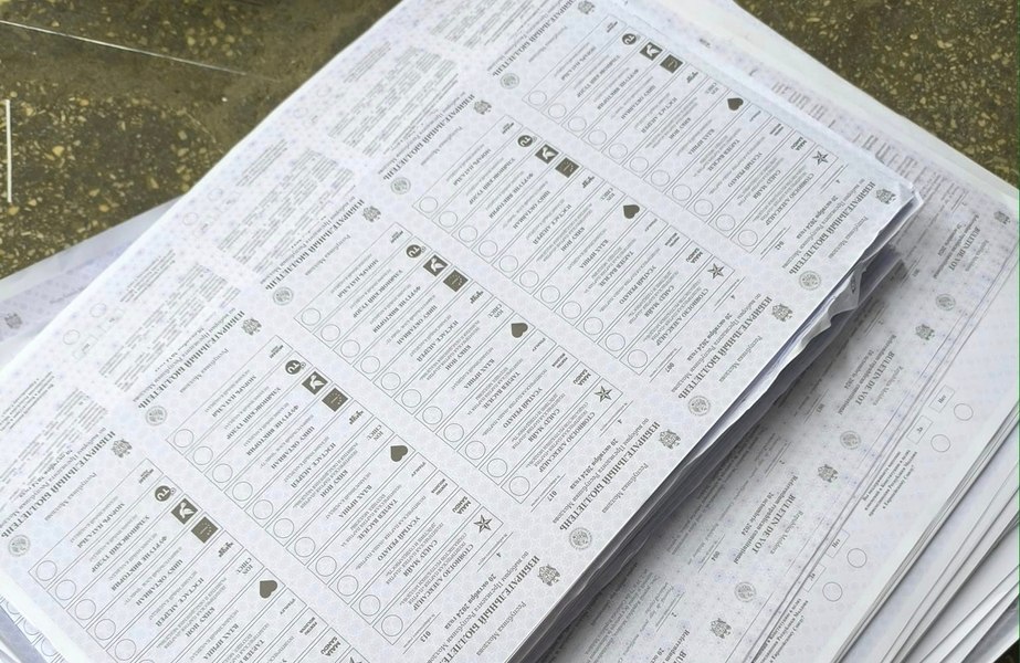 Premieră la prezidențiale și referendumul din Republica Moldova: buletine de vot în șase limbi 
