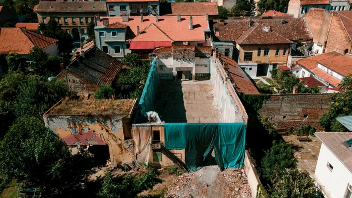 Lucrări la clădirea fostului cinematograf Arta