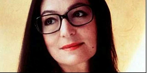 Nana Mouskouri