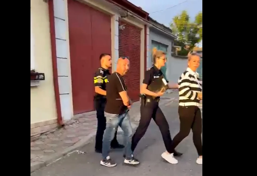 Cei doi au fost deja reținuți