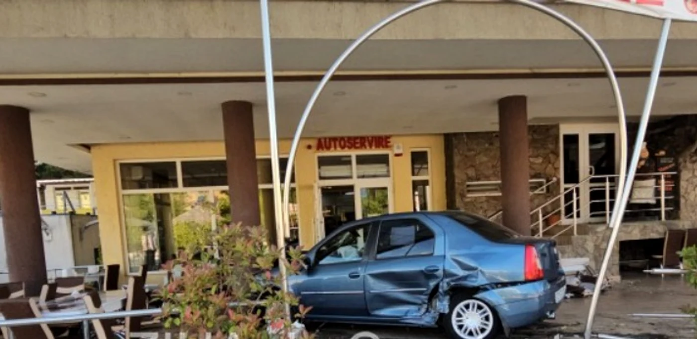 Cauzele producerii accidentului urmează să fie stabilite de poliţişti. FOTO: Ziua de Constanța
