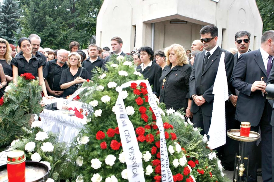Adrian Pintea  a murit în 2007