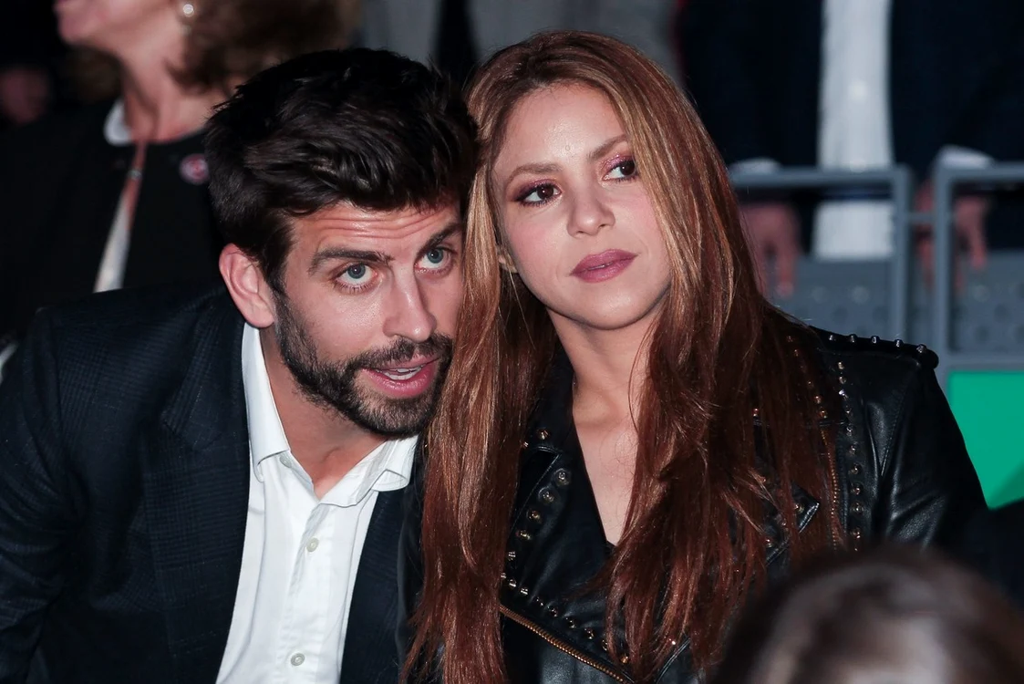 Shakira este într-o relație cu Gerard Pique, fundașul Barcelonei