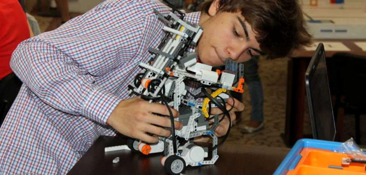 concurs roboti lego galati