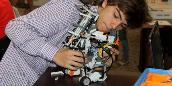 concurs roboti lego galati