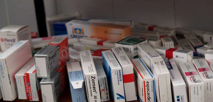 Mulţi oameni preferă să cumpere medicamente de pe internet în loc să le ia din farmacie