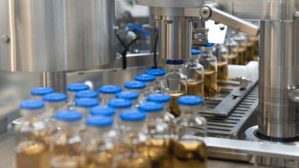 Acțiunile producătorilor de vaccinuri au scăzut cu 70% față de pandemie. Moderna a dat în judecată BioNTech și Pfizer