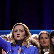 Elena Lasconi INQUAM Photos Octav Ganea (8) jpg