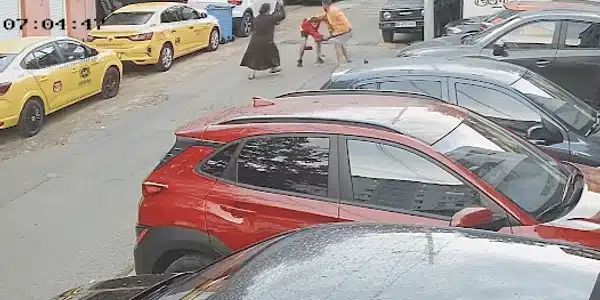 bataie cu parul (1) gif