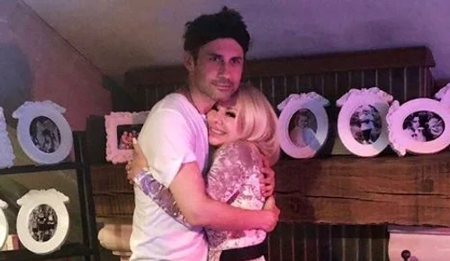 Ludmila Bălan, alături de fiul său. Sursă: Facebook