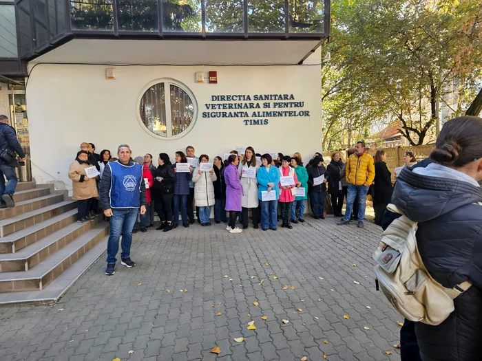 Personalul din DSVSA a protestat în toată țara Sursa FOTO: Radu Constantin