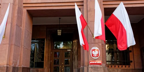 1666975771859278 lt4rVDDu jpg