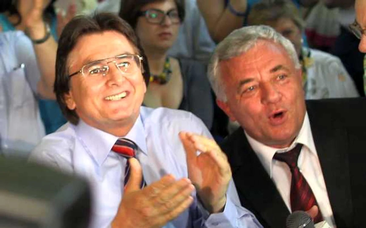 Titu Bojin (dreapta) alături de Nicolae Robu