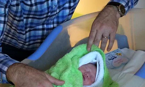 gabi firea prima poza copil jpeg