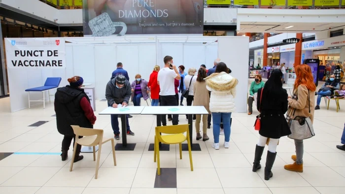 Centrul de vaccinare din City Mall - foto: Primăria Constanţa