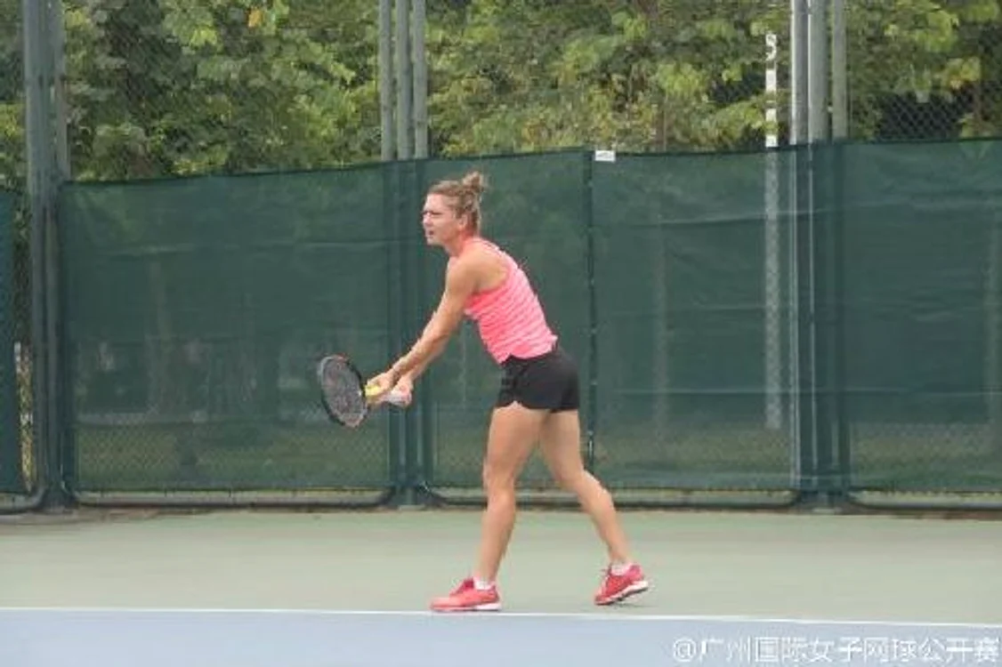 
    Simona Halep la antrenament la GuangzhouFoto: Doartenis.ro  