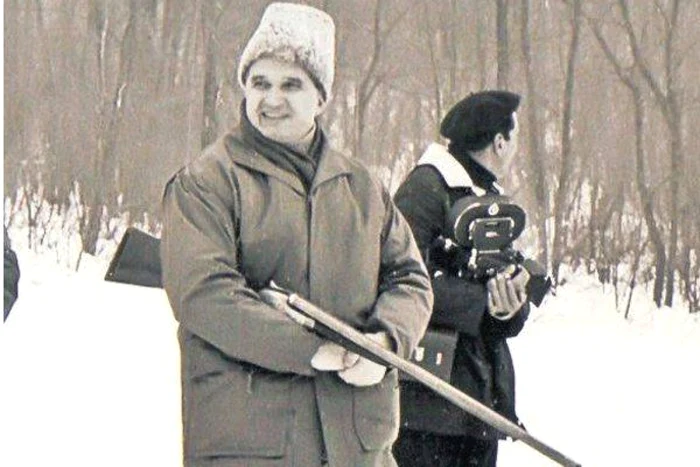 Nicolae Ceauşescu la vânătoare FOTO Adevărul