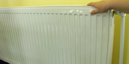 Locuitorii aştepată remedierea avariei