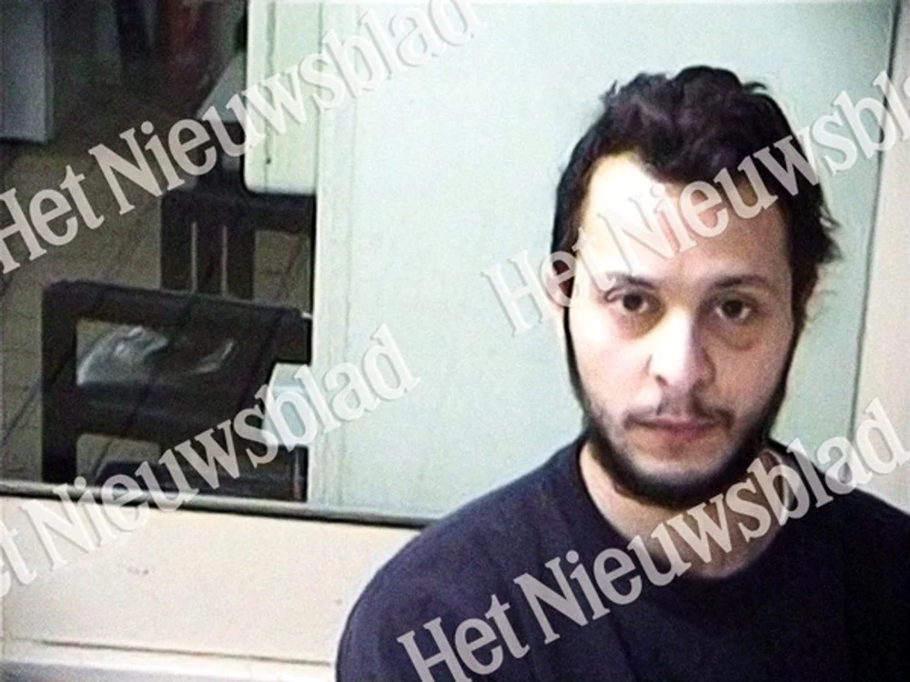 Aceasta este prima imagine cu Salah Abdeslam în arest