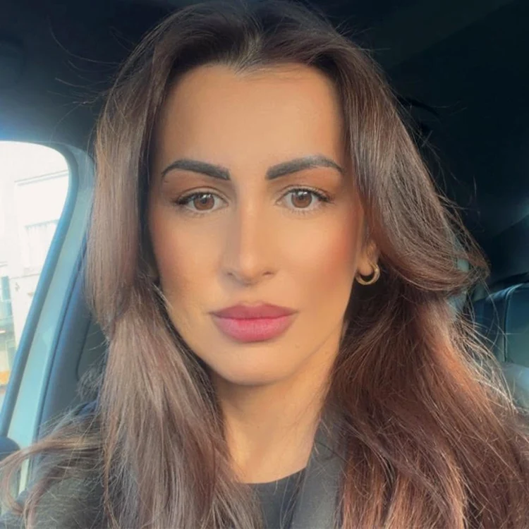 Mirabela Blaga e stabilită de ani buni în Islanda