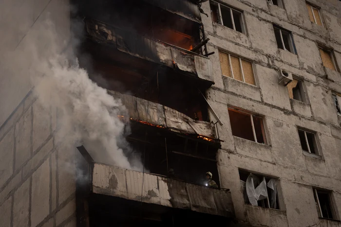 Mii de locuințe au fost destuse de bombardamentele rușilor în Ucraina/ FOTO: EPA/EFE
