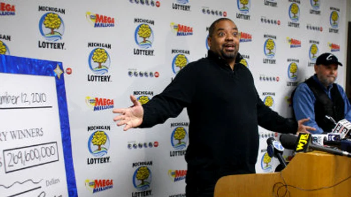 
    Mike Greer, câştigător la loto prin intermediul unui sexshop  