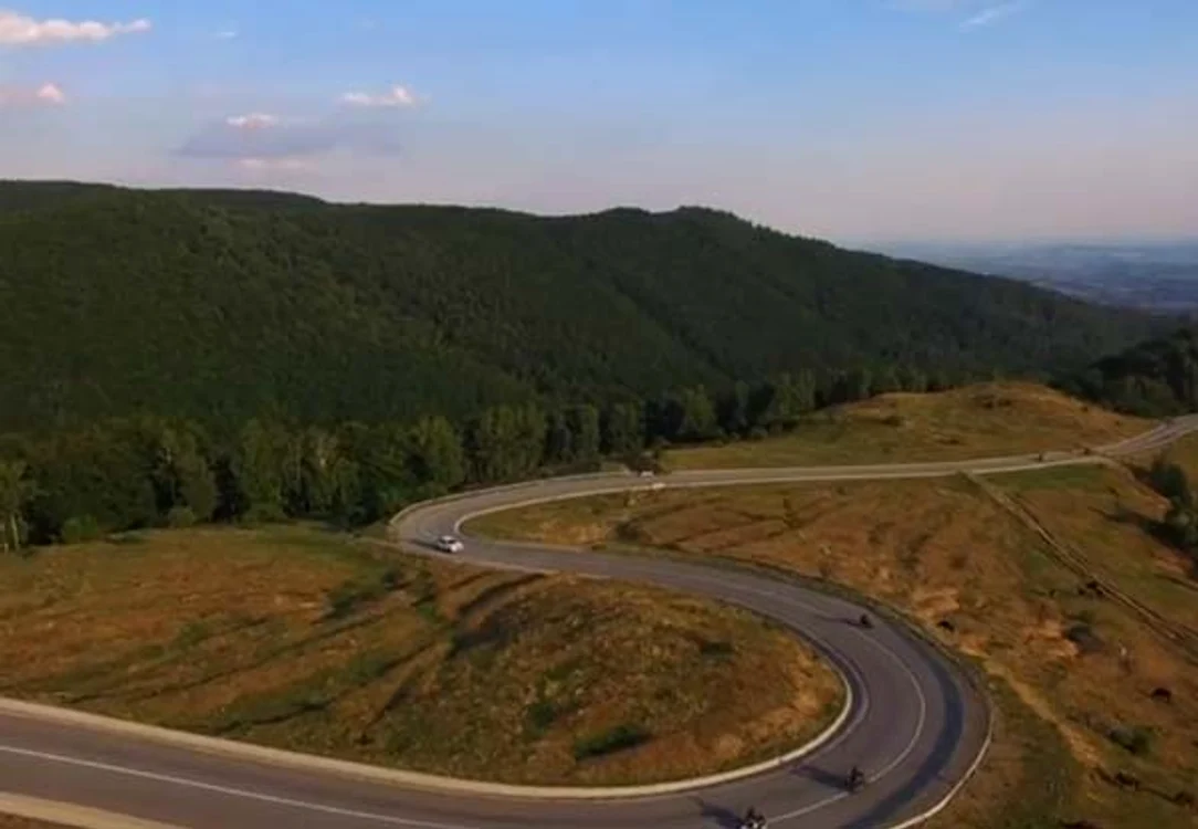 Transalpina, filmată cu drona. Imaginile sunt de-a dreptul senzaţionale Foto: Captură Youtube