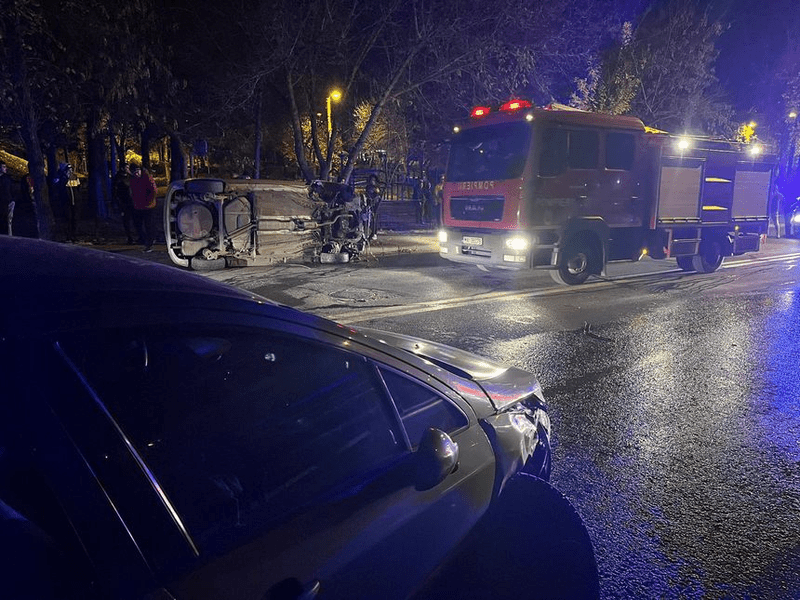 Accident grav pe DN 11 Bacău-Târgu Secuiesc. Un autoturism a acroşat mortal un pieton care mergea pe șosea