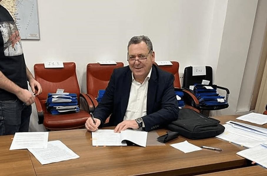 Satul cu cinema în aer liber. Proiectul stimulant al unui primar: „Încercăm să-i deconectăm pe tineri de la telemobil”