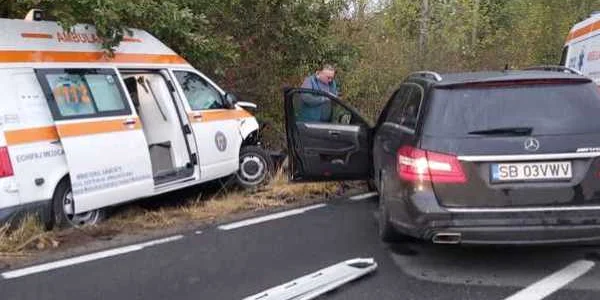 Accident al unei ambulanţe în Sibiu