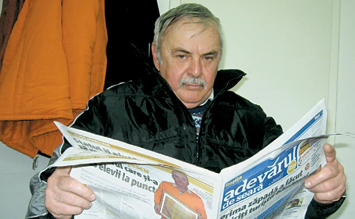Achim Popa este unul dintre reşiţenii atraşi de afacerea cu maşini de cusut