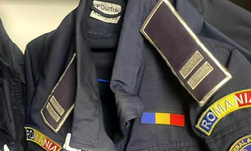 Polițiștii, nevoiți să își schimbe elemente din uniforme pe grupuri de Facebook din cauza calității slabe. FOTO: captura FB Europol