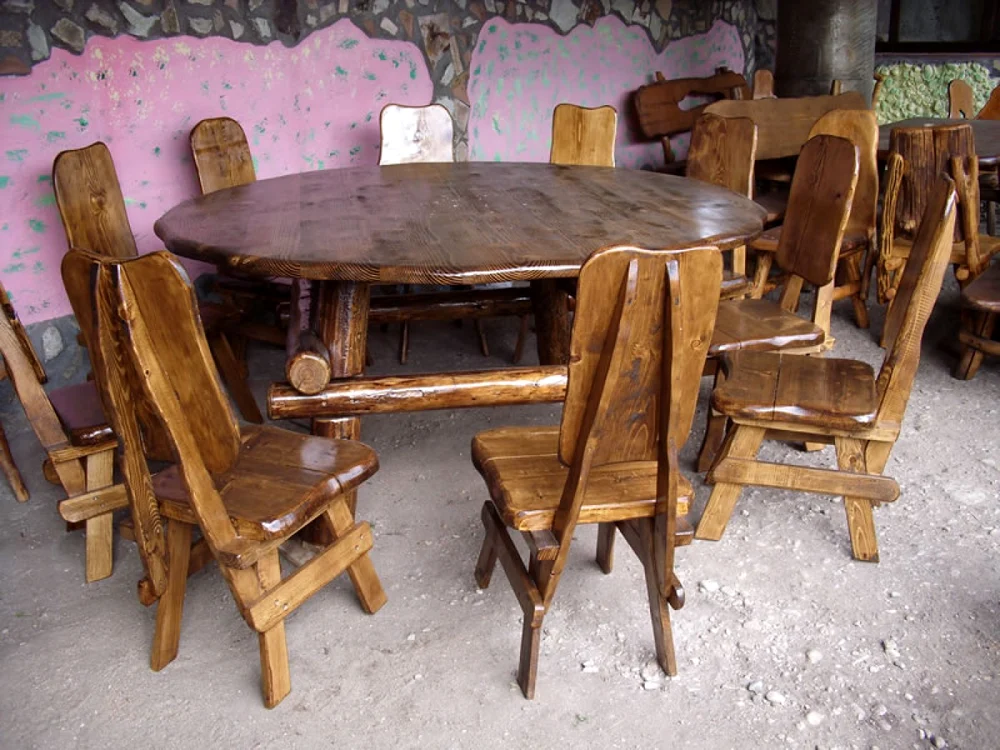 mobilier de grădină din lemn rotund