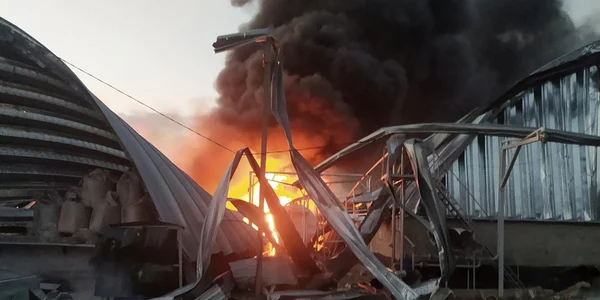 Silozuri de cereale lovite de rusi in Ucraina FOTO EPA EFE jpg