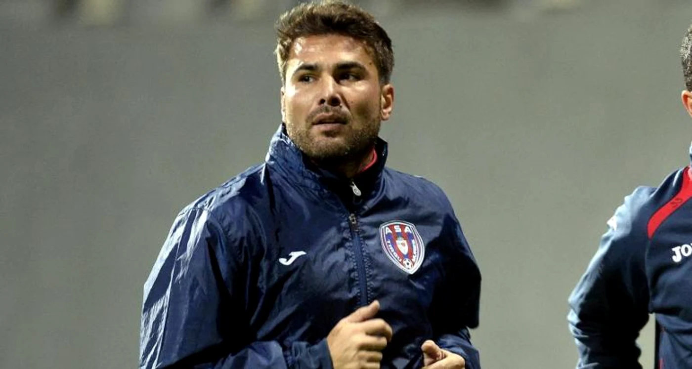 
    Adrian Mutu, antrenor-jucător la ASAFoto Click!  