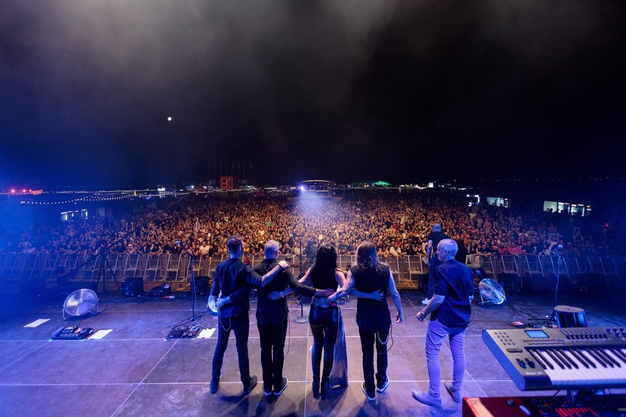 Tarja Turunen, concert extraordinar în încheierea Codru 2023. Peste 70.000 de spectatori în trei zile de festival VIDEO FOTO