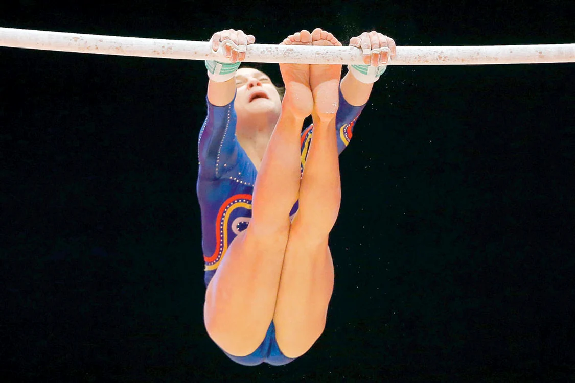 
    Exerciţiile la  paralele au  reprezentat principala cauză a eşecului gimnastelor noastre la Campionatele Mondiale de la GlasgowFoto: AP  