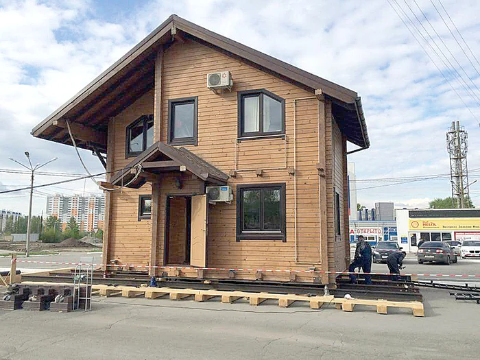 
    Elbrus Nigmatullin a deplasat 3 metri construcţia de 30 de tone  
