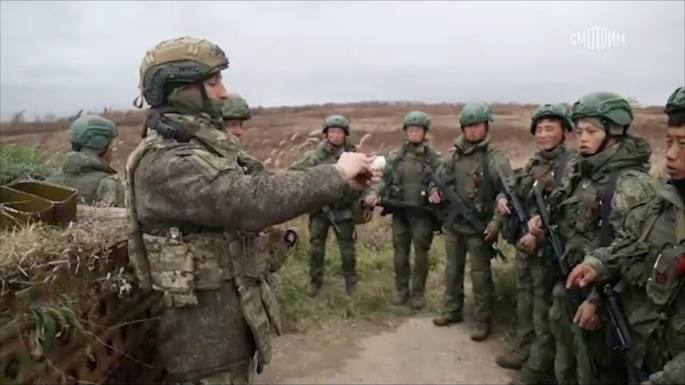 Primele imagini cu soldați nord-coreeni la antrenamente în Rusia