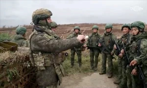 Soldați nord coreeni se antrenează în Rusia FOTO Profimedia jpg