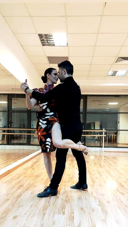 Prezentatoarea TV Dana Istrate şi coregraful Dragoş Samoil