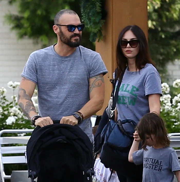 Exclusive    Premium: Megan Fox, Brian Green & Kids Enoy Their Time Out In LA***NO USE W/O PRIOR AGREEMENT   CALL FOR PRICING*** jpeg