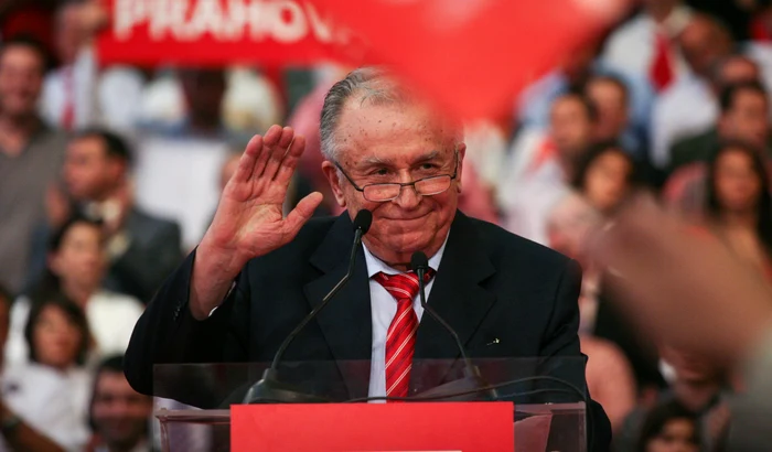 Copilul de suflet al fostului președinte nu poartă doliu după Ion Iliescu / foto: arhiva Click!