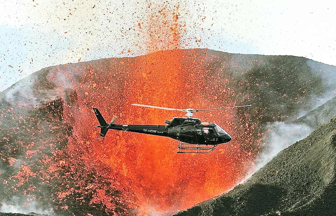 Deasupra vulcanului Villarrica, la 3.500 de metri, temperaturile  sunt de 50 de grade Celsius