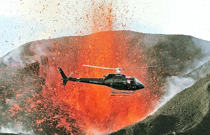 Deasupra vulcanului Villarrica, la 3.500 de metri, temperaturile sunt de 50 de grade Celsius