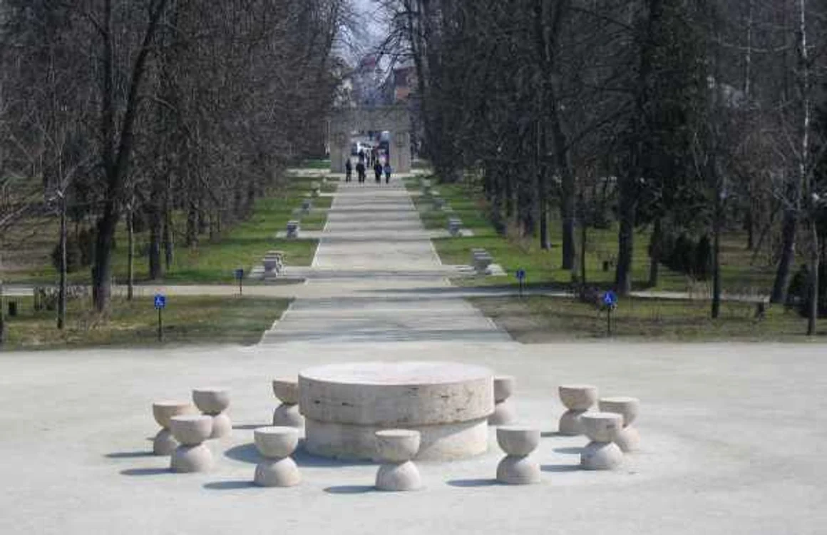 Masa Tăcerii
